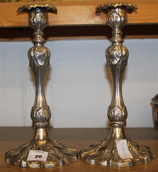 Pair plated candlesticks(-)